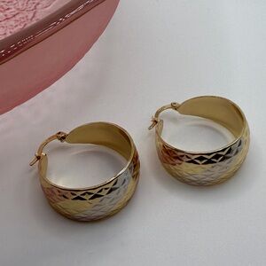 18KT Tri-Gold Plated Hoop Earrings NWT